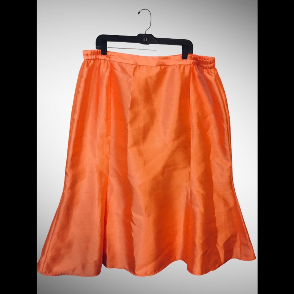 22w Nubiano Formal Skirt